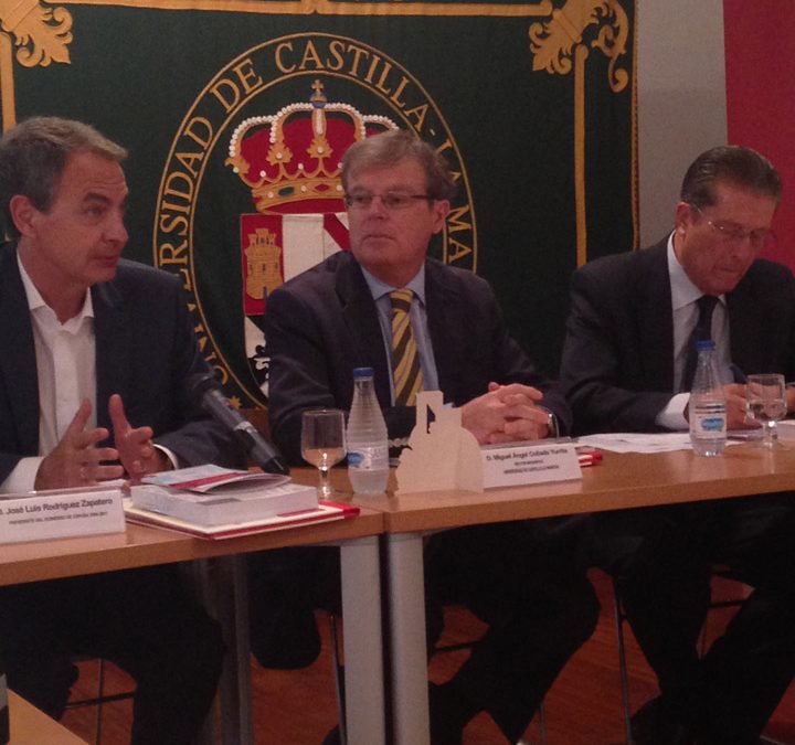 From left to right: ICDP Honorary Commissioner Mr. Jose Luis Rodriguez Zapatero, the Rector of the University of Castilla- La Mancha Mr. Miguel Ángel Collado and ICDP President Mr. Federico Mayor.